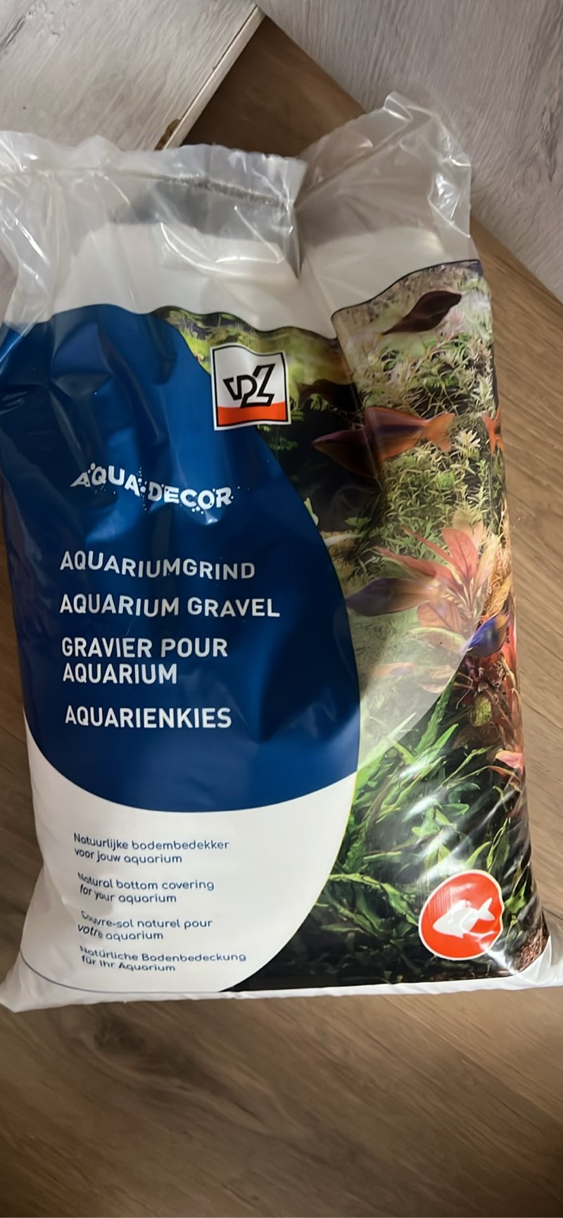 Aquarium avec meuble 